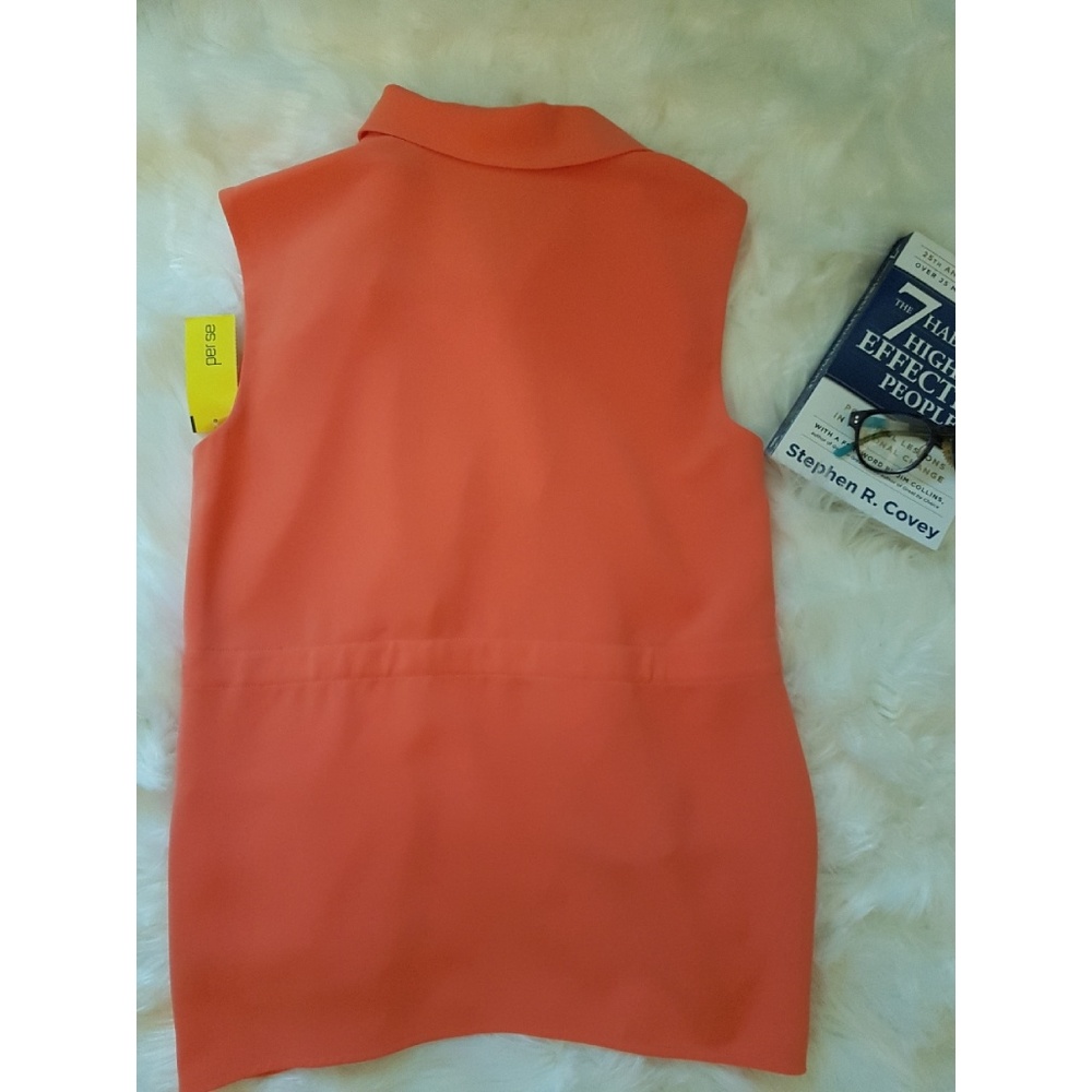 Per Se Sleevelees Vest. - Picture 6 of 6